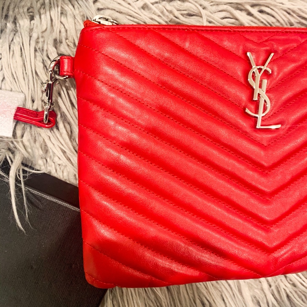 Saint Laurent Red Quilted Clutch Wrislet - Picture 3 of 8